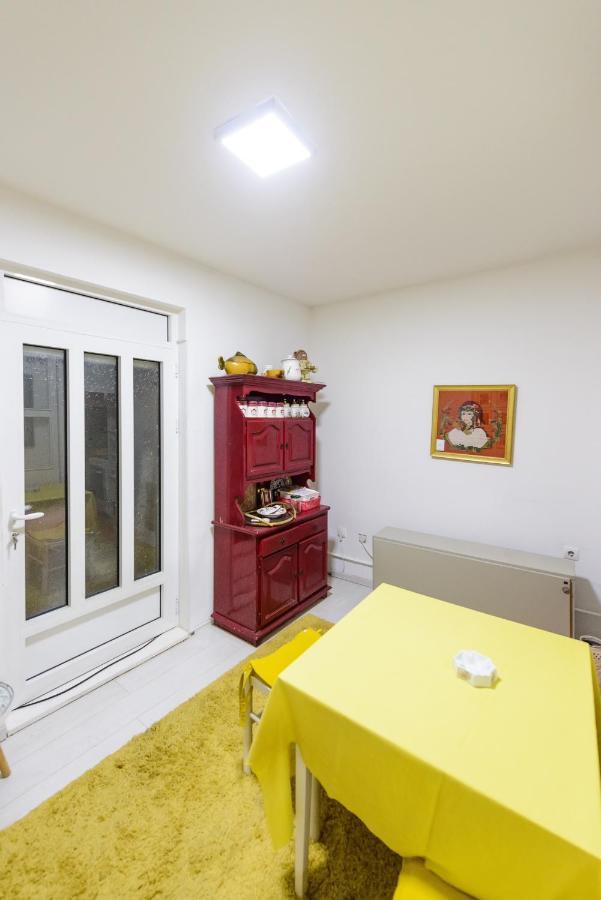 Ferienwohnung Apartman Lala Kraljevo Exterior foto